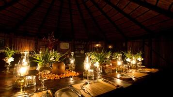 Se sirven comidas y cenas