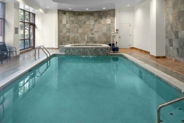 Indoor pool - Courtyard by Marriott Reading Wyomissing (Wyomissing)