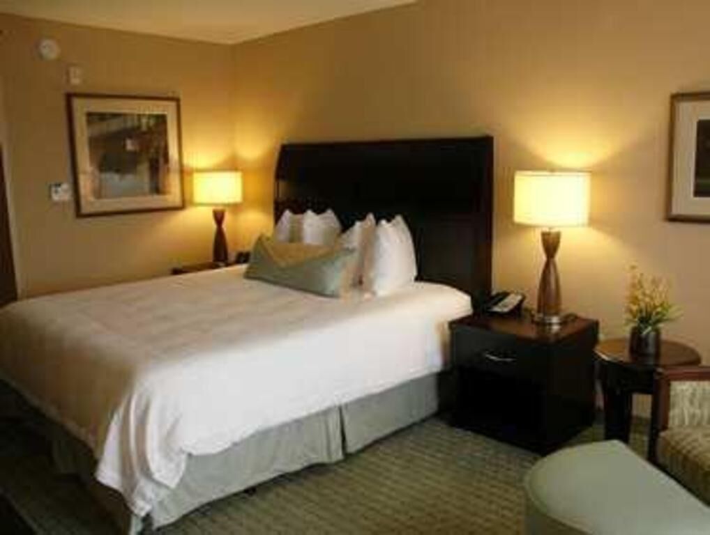 Zimmersafe, Schreibtisch, Bügeleisen/Bügelbrett, kostenloses WLAN