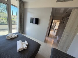 In-room safe, desk, cribs/infant beds, free WiFi