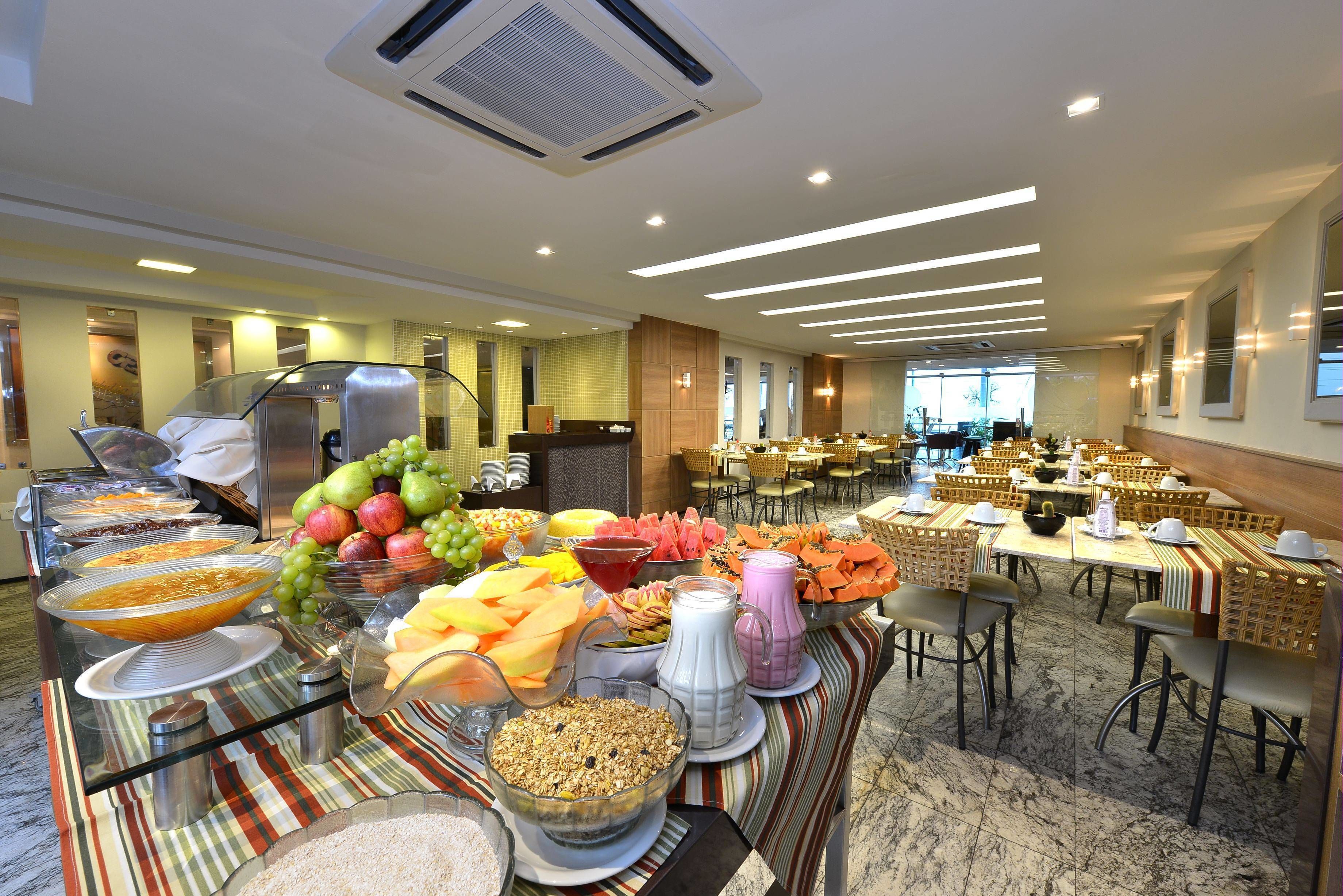 Free daily full breakfast 