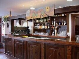 Bar (en el alojamiento)