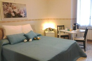 1 chambre, minibar, coffres-forts dans les chambres