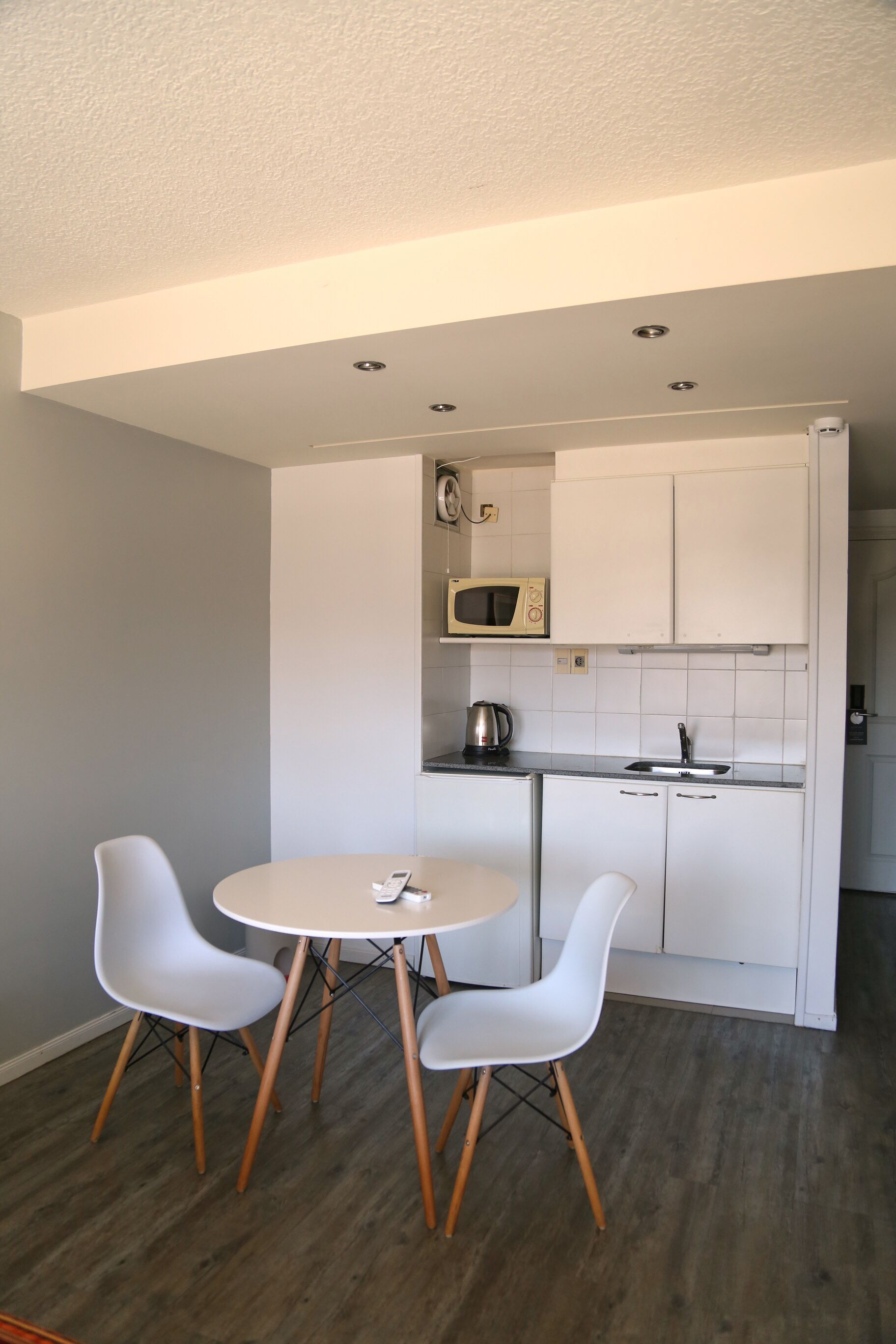 executive double room, non smoking, balcony | 1 bedroom, in-room safe, blackout curtains, iron/ironing board