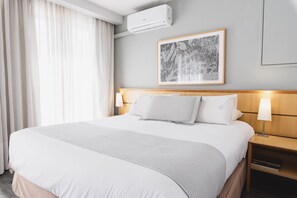 Superior Penthouse, 1 Queen Bed, Non Smoking, City View | In-room safe, blackout drapes, iron/ironing board, free WiFi - Punta Trouville Hotel (Montevideo)