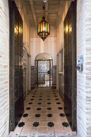 Reception - Hotel Boutique Casas de Santa Cruz (Seville)