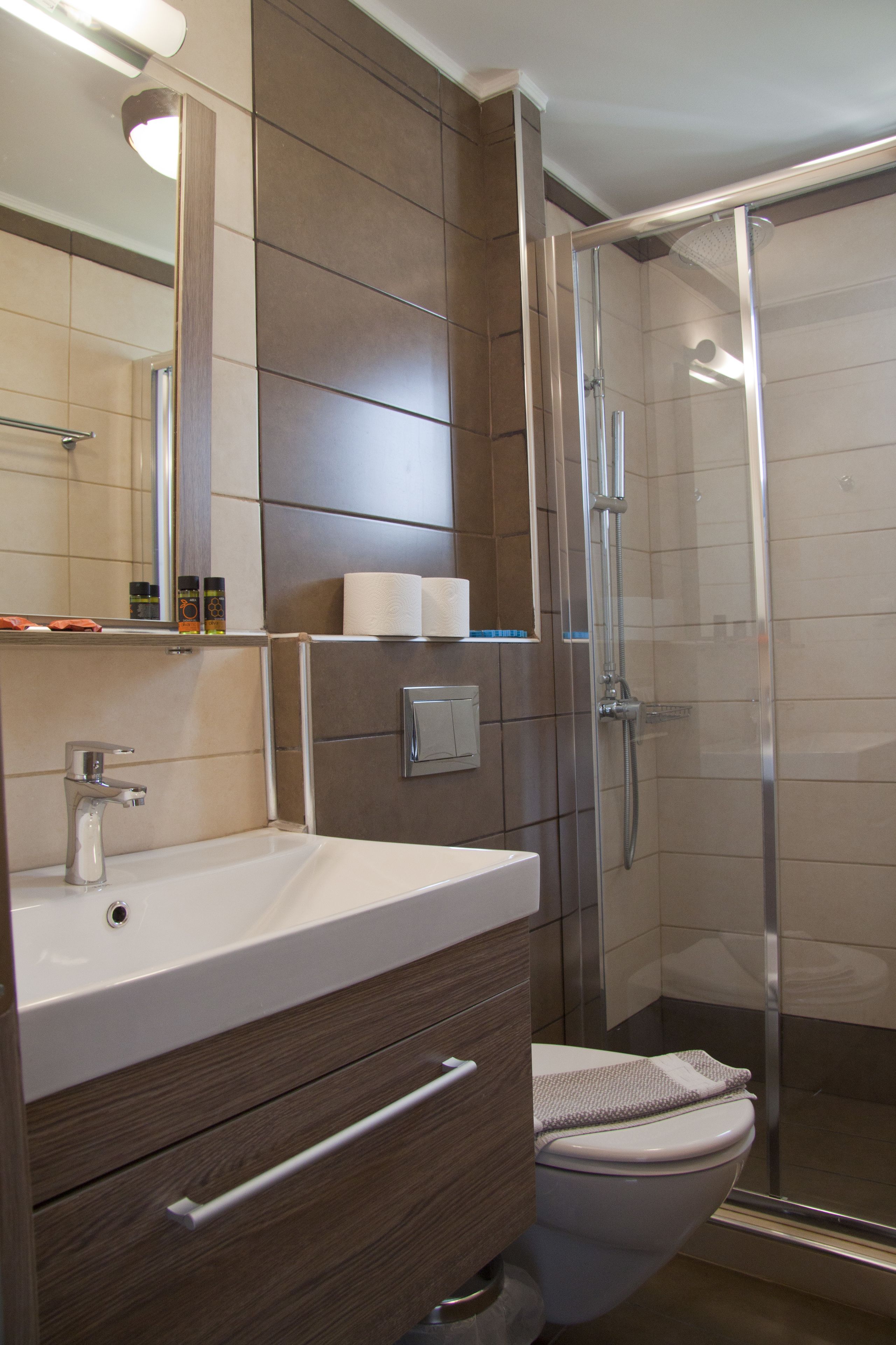 Photo - Danaos Hotel