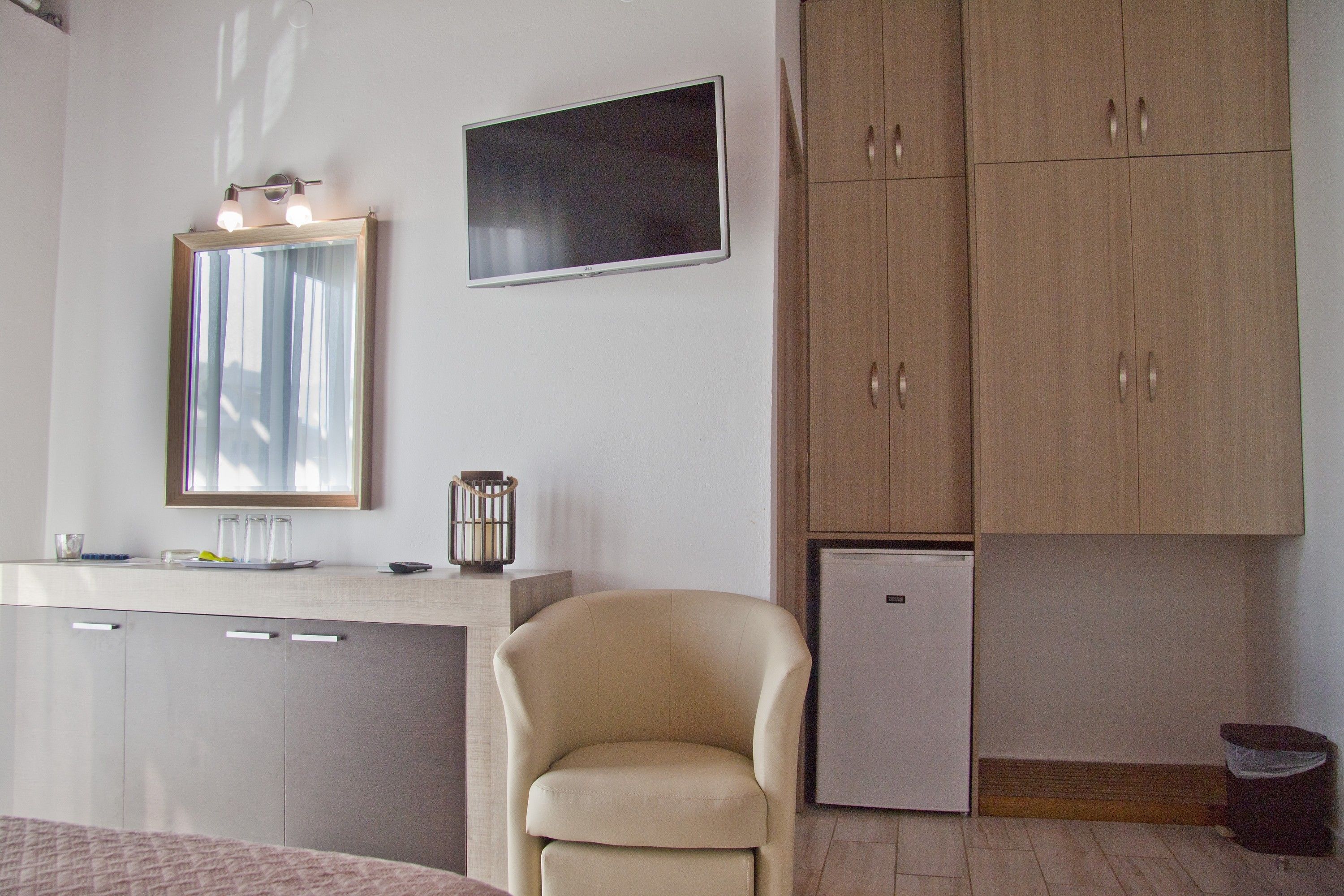 Photo - Danaos Hotel