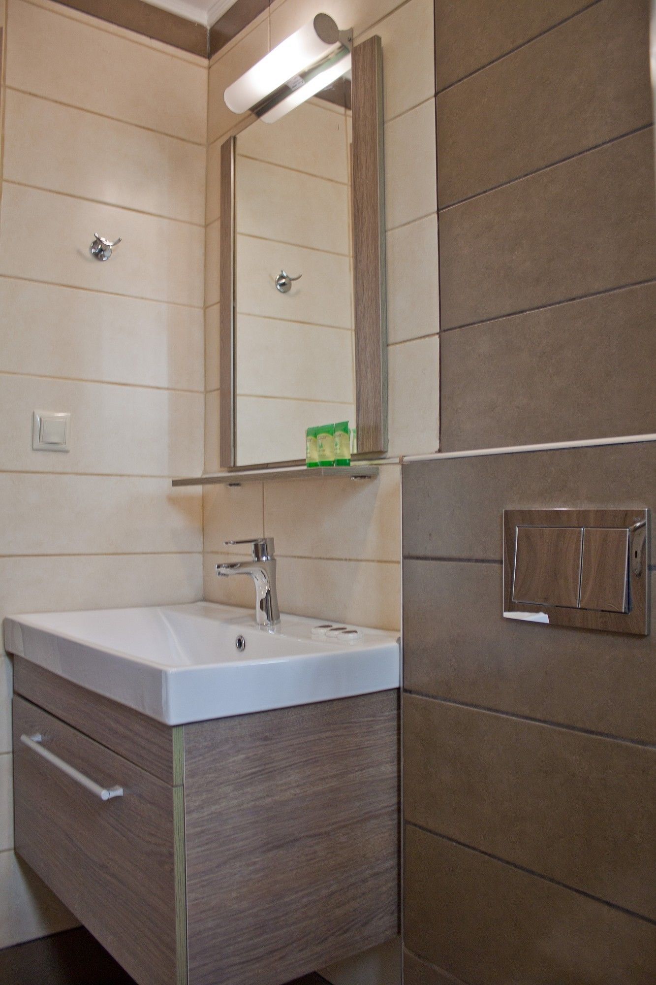 Photo - Danaos Hotel