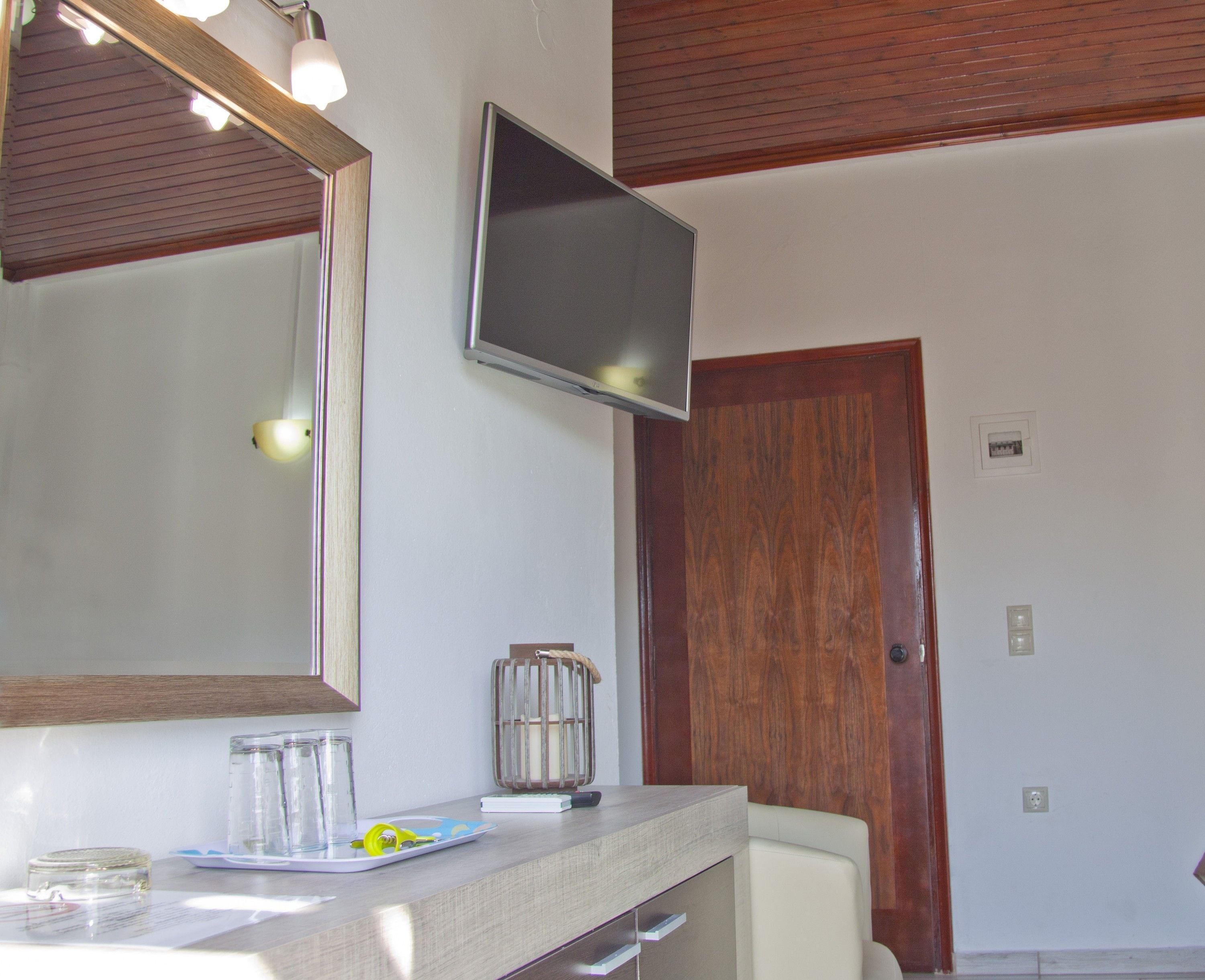 Photo - Danaos Hotel