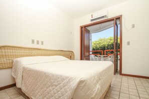 Standard Apartment, 1 Bedroom | Pillow-top beds, minibar, in-room safe, desk - Marambaia Apart Hotel (Natal)