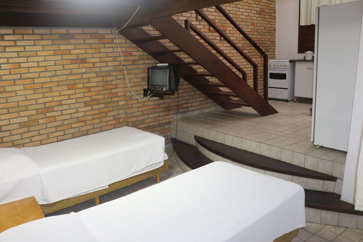 Camas com colchões pillow-top, frigobar, cofres nos quartos