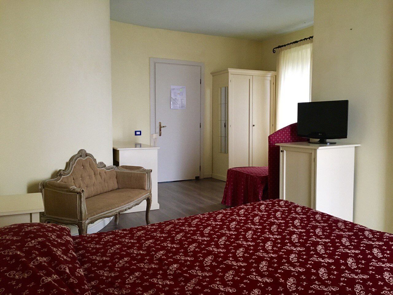 superior room, lake view | in-room safe, free wifi