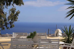 Aerial view - Ersi Villas (Santorini)