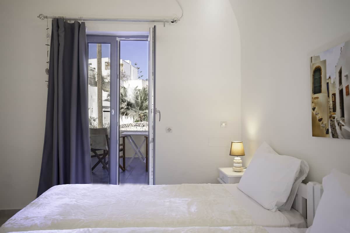 Standard Twin Room, 2 Twin Beds, Non Smoking, Balcony | Premium bedding, in-room safe, blackout drapes, iron/ironing board