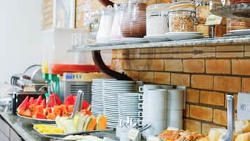 Petit déjeuner buffet compris tous les jours