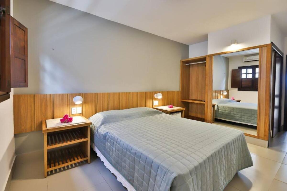 Frigobar, Wi-Fi de cortesia, roupa de cama