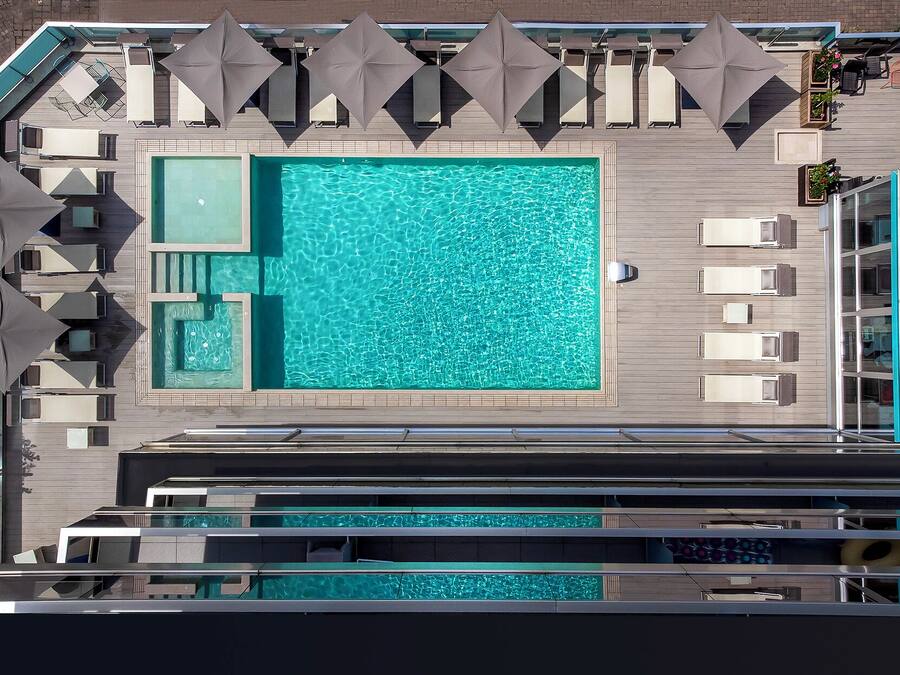 Seasonal outdoor pool, pool umbrellas, sun loungers