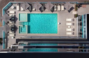 Seasonal outdoor pool, pool umbrellas, sun loungers