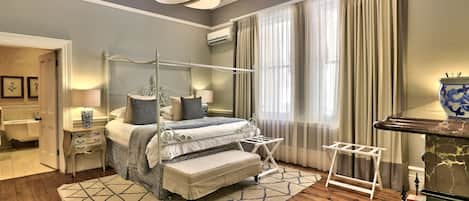 In-room safe, free WiFi, bed sheets