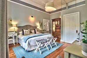 Deluxe-dobbeltværelse | Pengeskab på værelset, gratis Wi-Fi, sengetøj