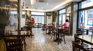 Free daily local cuisine breakfast  - Hotellino (Istanbul)