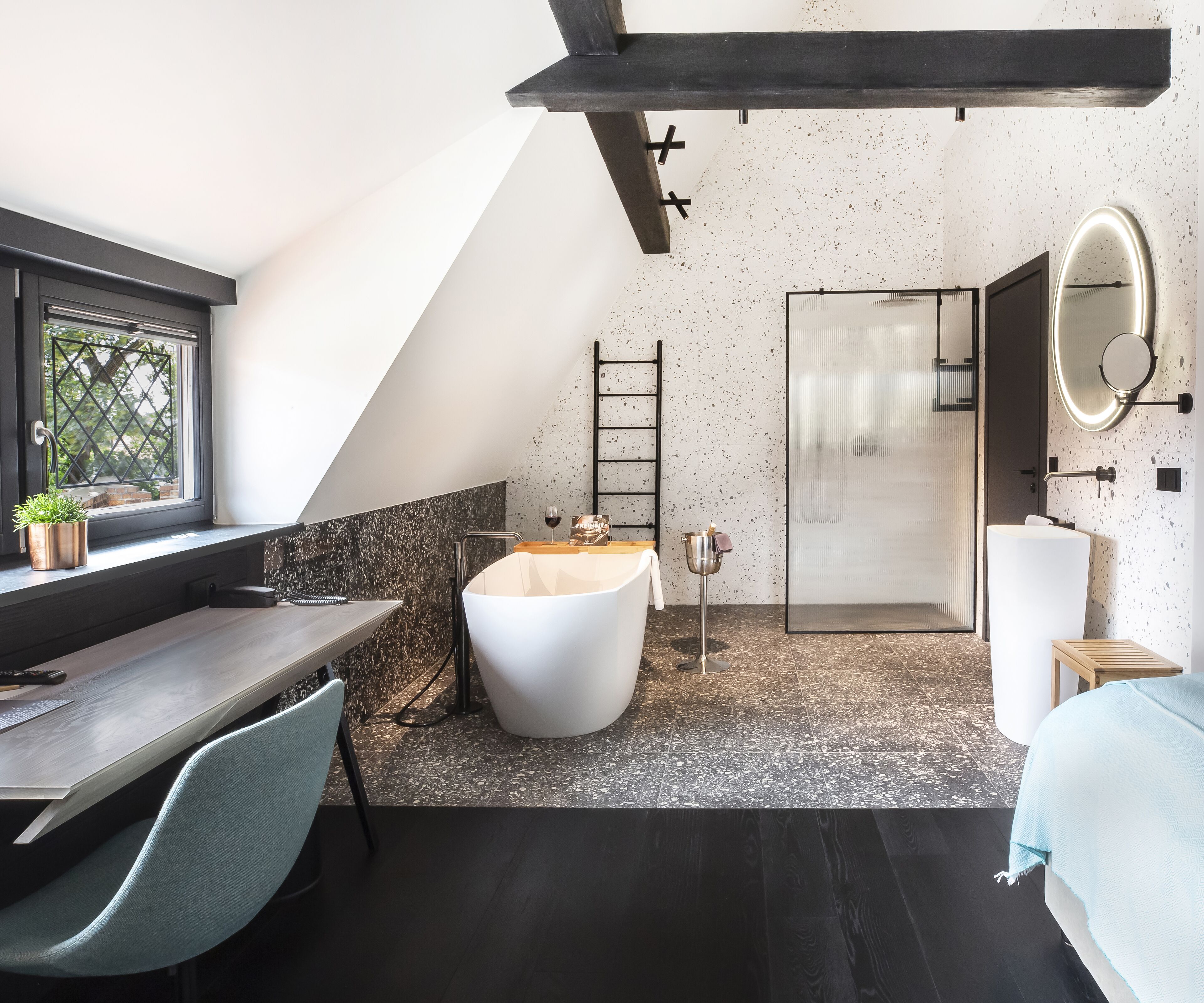 superior suite | living area | 40-inch led tv with digital channels, tv