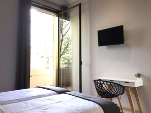 Twin Room (External Private Bathroom) | Free WiFi