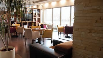 Bar (in der Unterkunft)