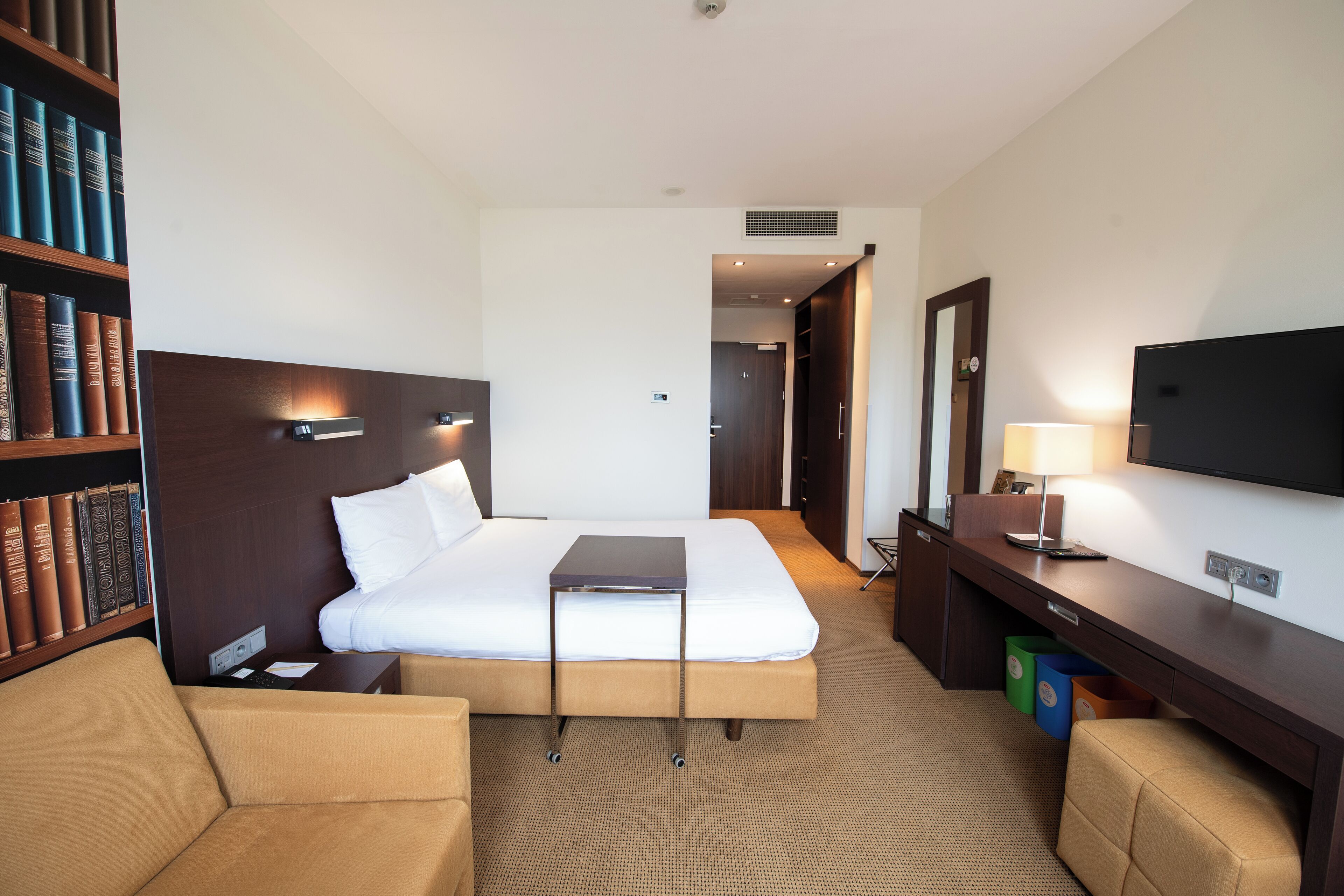 hypo-allergenic bedding, in-room safe, desk, blackout curtains