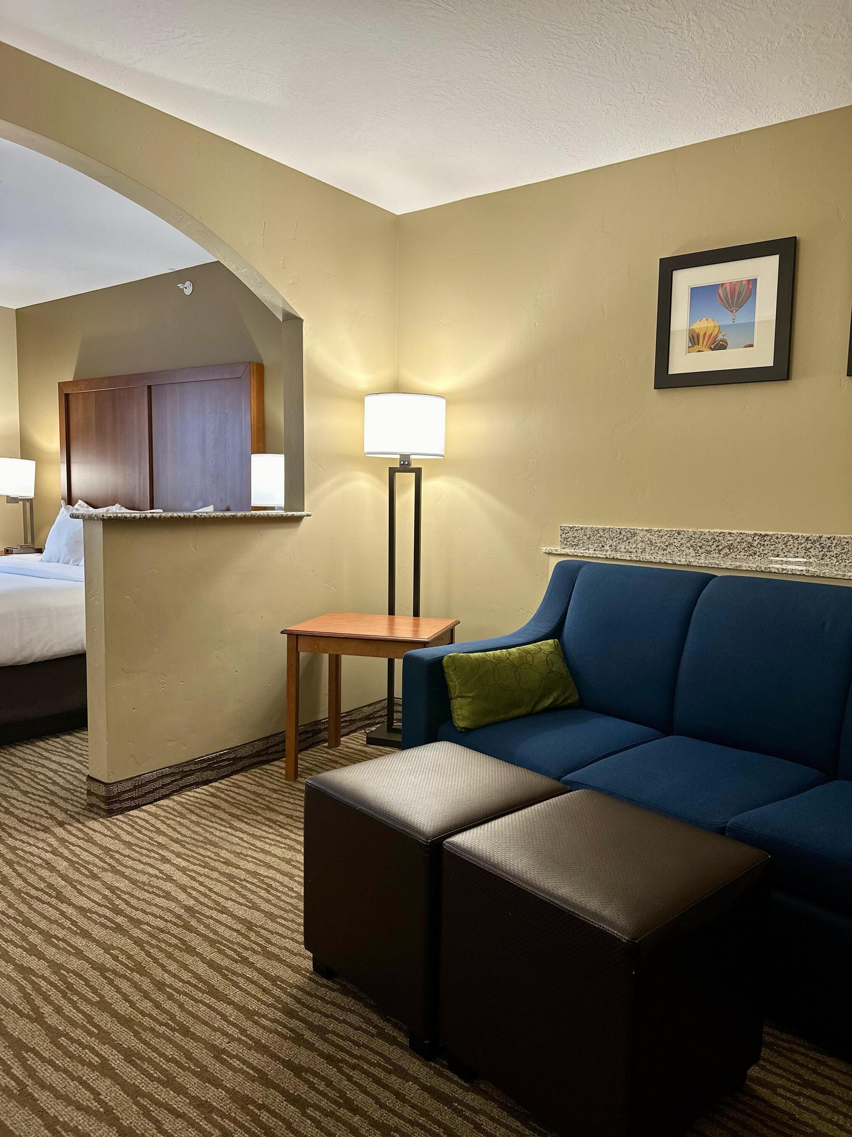 Suite, 1 King Bed, Accessible, Non Smoking | Pillowtop beds, desk, soundproofing, iron/ironing board