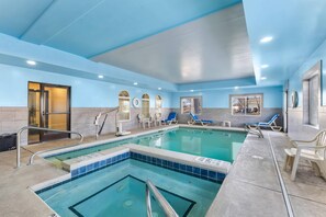 Indoor pool - Comfort Inn Ogden near Event Center (Ogden)