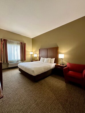Pillow-top beds, desk, soundproofing, iron/ironing board - Comfort Inn Ogden near Event Center (Ogden)
