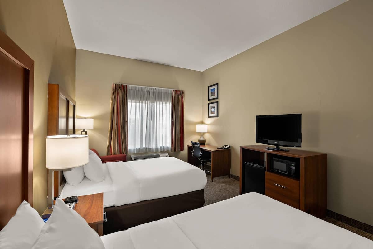 Colchones con pillow-top, escritorio y sistema de insonorización