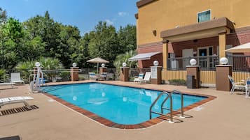 Outdoor pool, open 8:00 AM to 8:00 PM, pool umbrellas, sun loungers