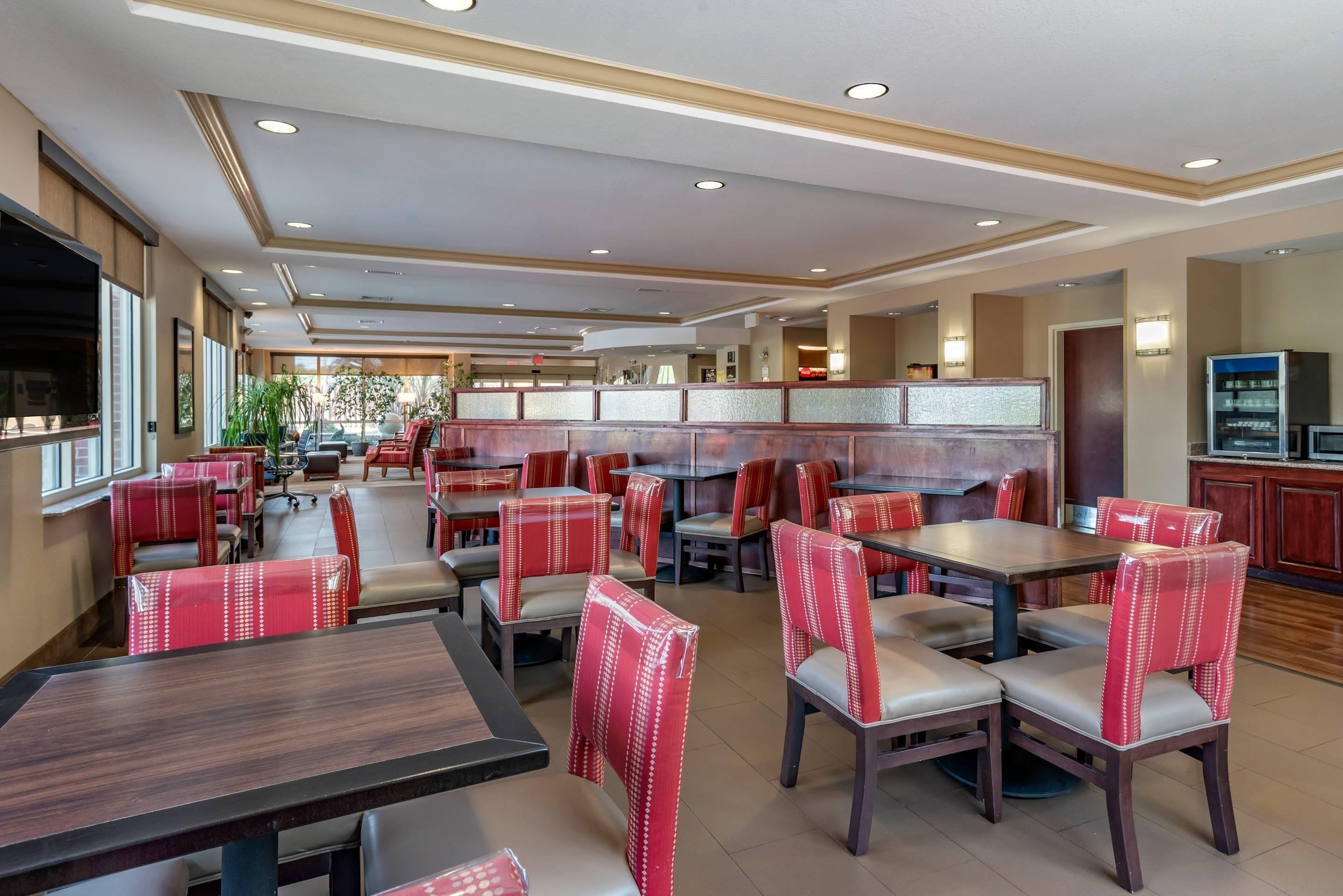 Free buffet breakfast 