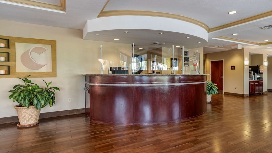 Comfort Suites Biloxi - Ocean Springs