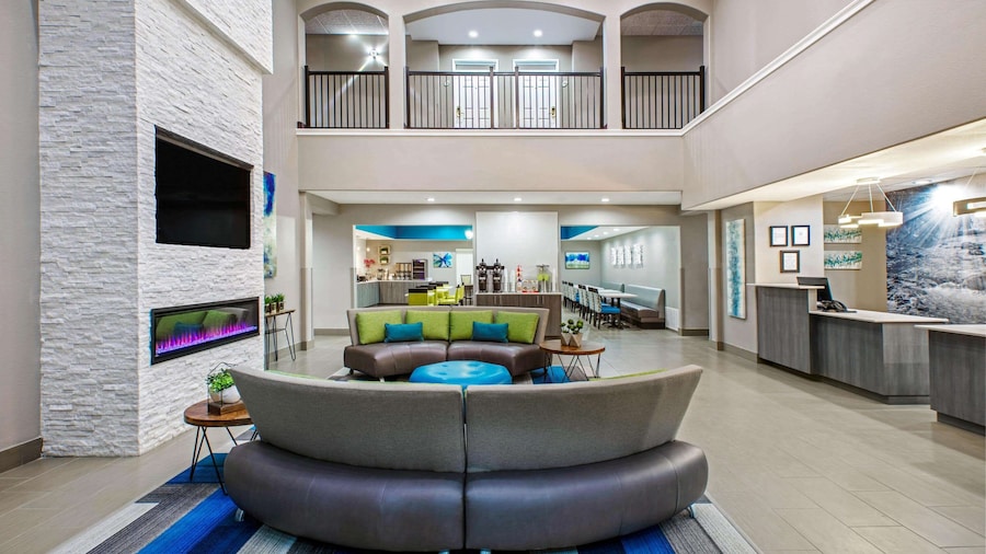 La Quinta Inn & Suites by Wyndham Sulphur Springs