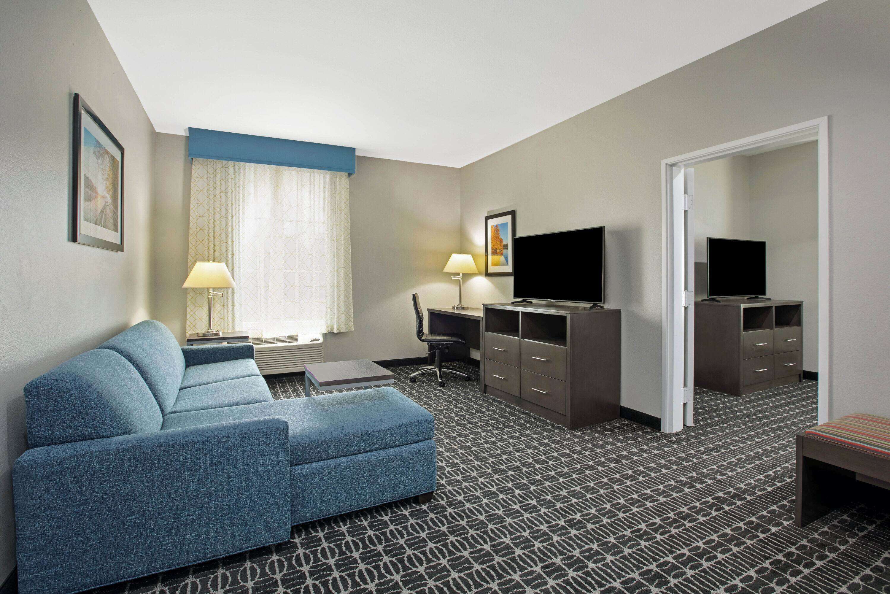 premium bedding, desk, iron/ironing board, free cots/infant beds