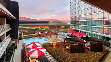 Deluxe Pool View Room, 2 Queen Beds | View from room