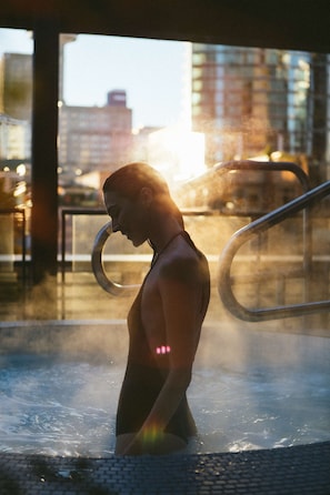 Couples treatment room(s), sauna, hot tub, steam room, body treatments