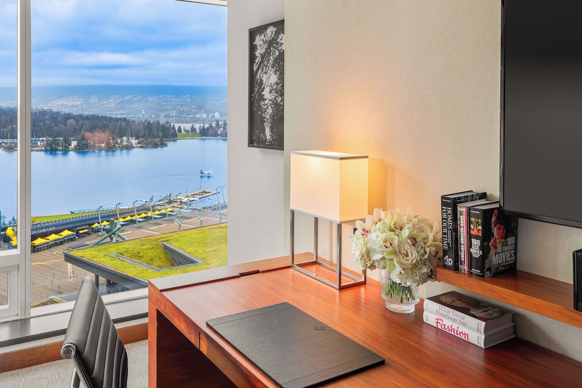 fairmont gold harbour view room, 1 king bed | premium bedding, down duvets, pillow-top beds, minibar