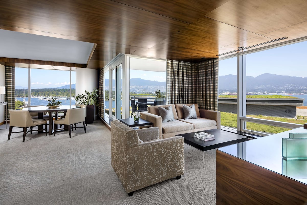 Coal Harbour Suite, 1 King Bed