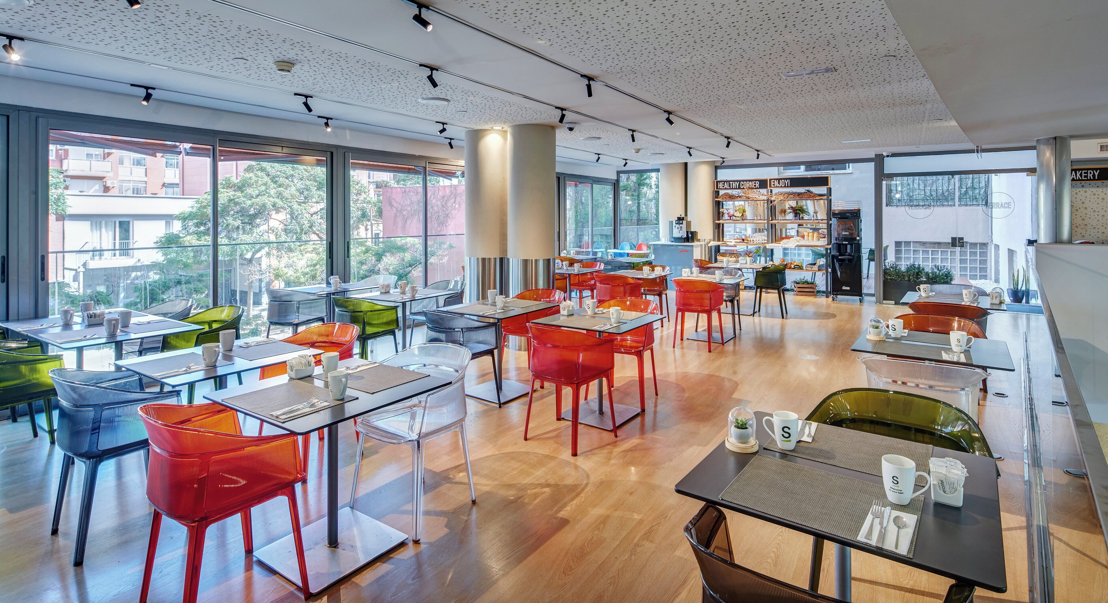 daily buffet breakfast (eur 17 per person)