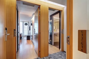 1 bedroom, minibar, in-room safe, desk