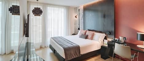 Minibar, in-room safe, desk, blackout curtains
