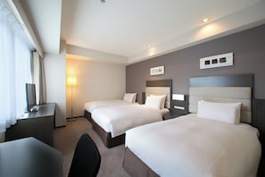 Superior Twin Room, Non Smoking (with 1 extra bed) | Premium bedding, down comforters, Select Comfort beds, in-room safe