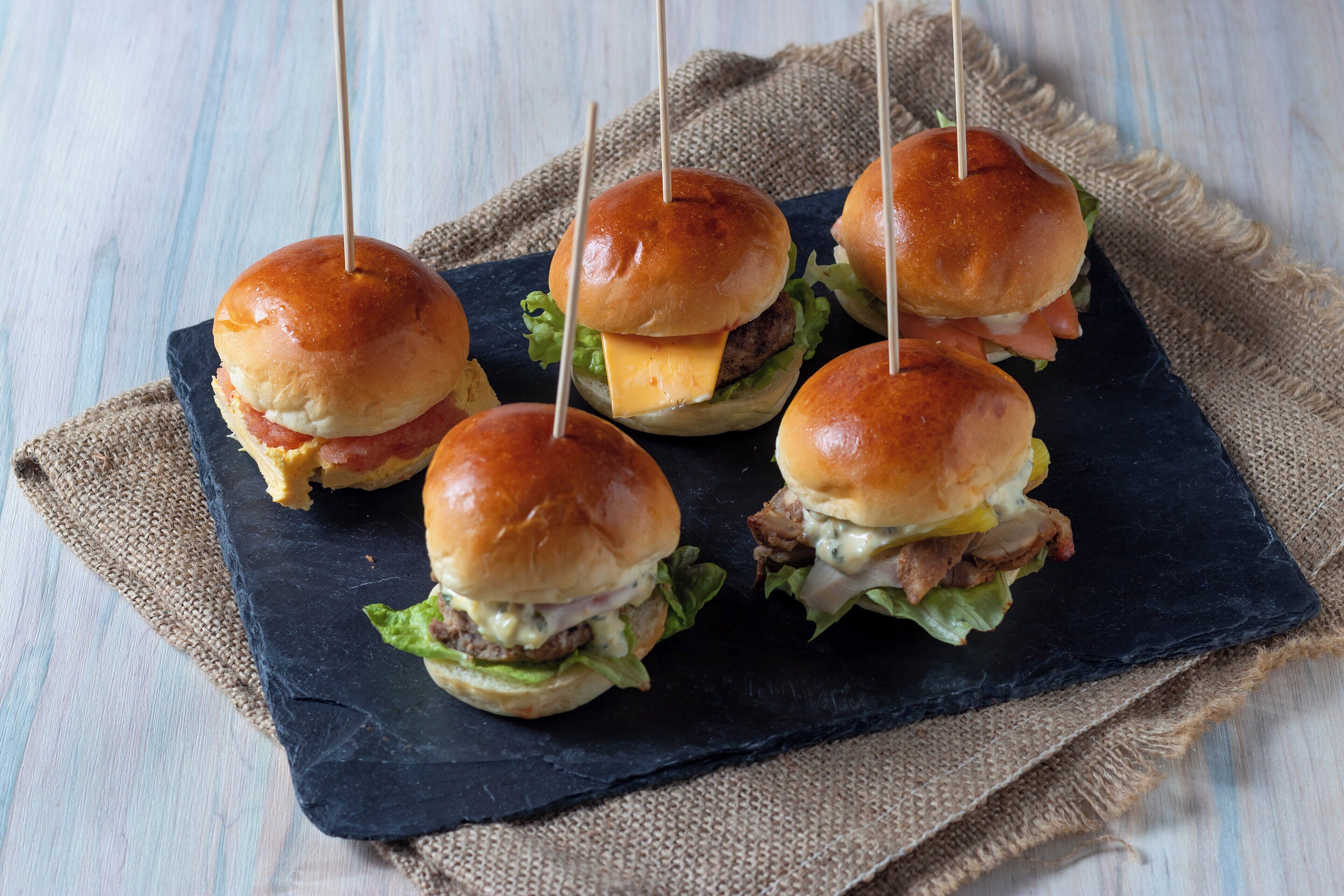 breakfast and dinner served