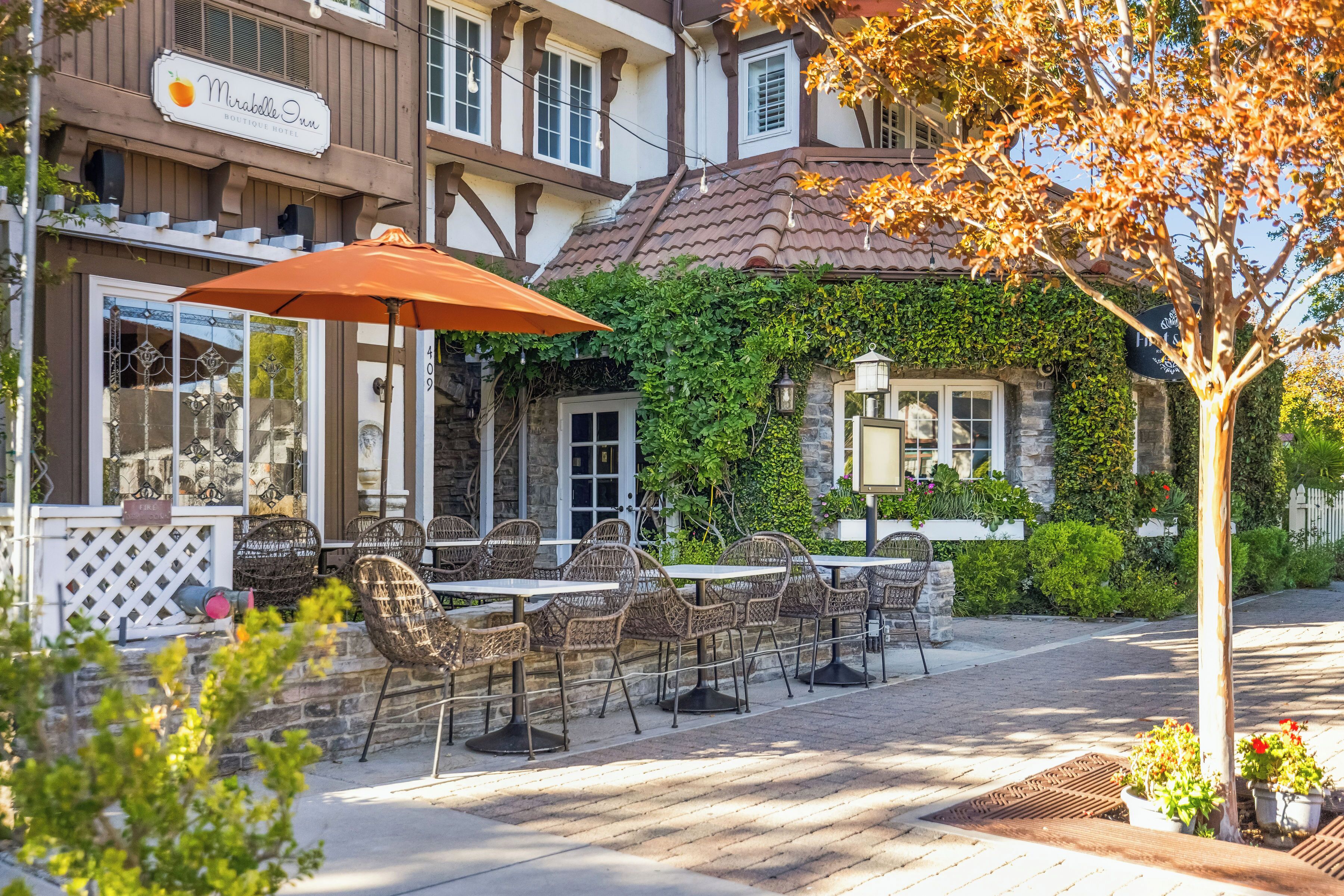 Vista frontal de la propiedad