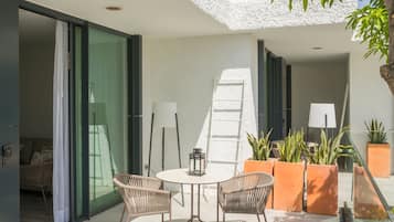 Bungalow, 2 Bedrooms, Terrace, Pool View | Terrace/patio